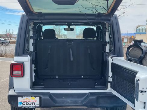 Used 2023 Jeep Wrangler Sport S image 28