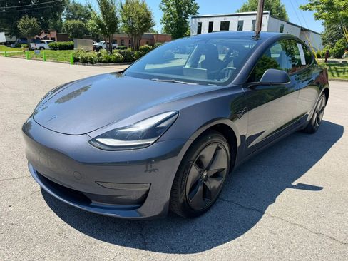 Used 2023 Tesla Model 3 Standard Range RWD image 9