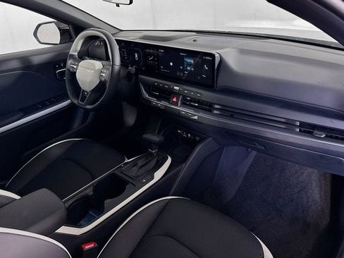 New 2025 Kia K4 GT-Line w/ GT-Line Premium Package image 30