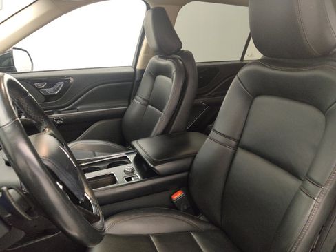 Used 2022 Lincoln Aviator AWD image 17