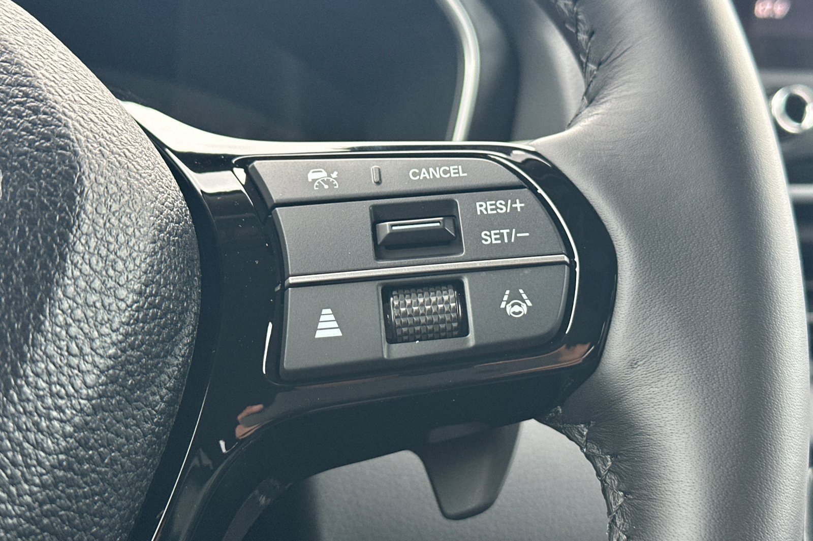 Used 2026 Honda Pilot EX-L image 32