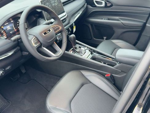 New 2026 Jeep Compass Latitude image 4