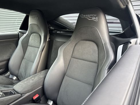 Certified 2024 Porsche 718 Cayman GT4 RS RWD image 26