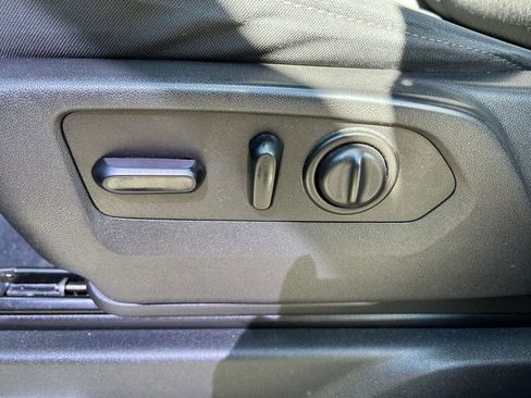 Used 2020 Chevrolet Silverado 1500 LT w/ All-Star Edition image 16