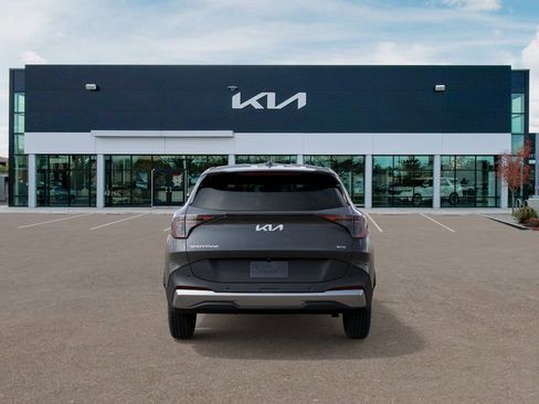 New 2026 Kia Sportage LX FWD image 5