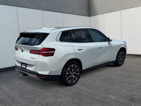 Used 2025 BMW X3 xDrive30i w/ Premium Package AWD/4WD image 5