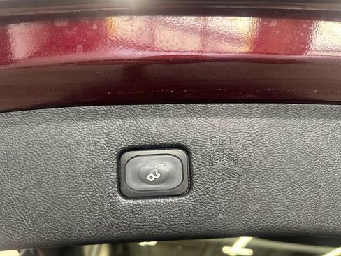 Used 2021 Ford Edge SEL w/ Convenience Package AWD/4WD image 17