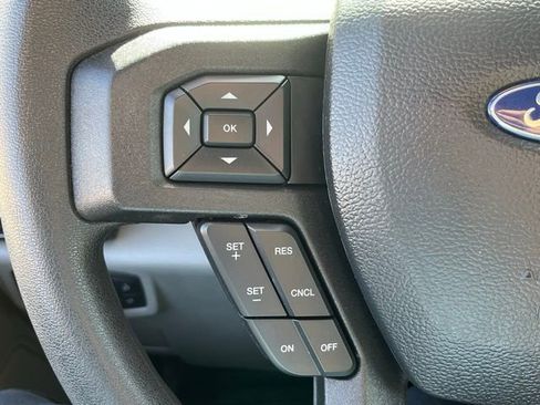 Used 2022 Ford F350 XLT w/ XLT Premium Package image 17