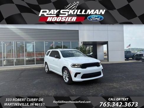 Used 2024 Dodge Durango GT RWD image 1