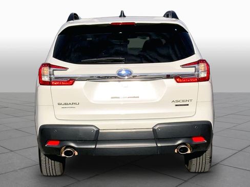 Used 2025 Subaru Ascent Touring AWD/4WD image 5