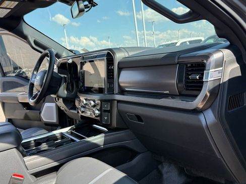 Used 2026 Ford F250 Platinum w/ Tremor Off-Road Package AWD/4WD image 18
