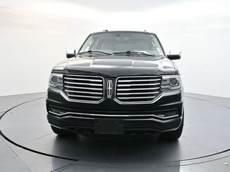 Used 2017 Lincoln Navigator Select video 2