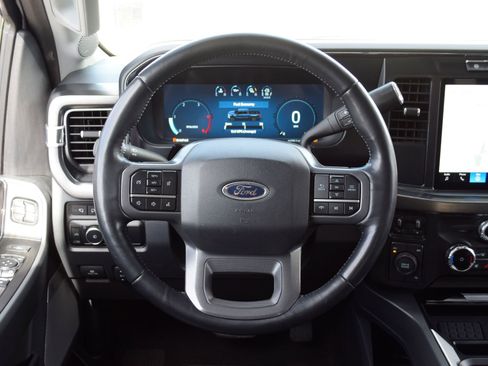 Used 2024 Ford F350 Lariat AWD/4WD image 7