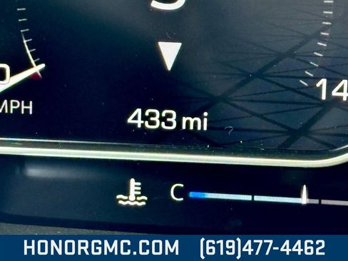 Used 2025 GMC Sierra 1500 Elevation w/ Preferred Package image 34