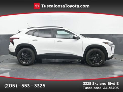 Used 2025 Chevrolet Trax ACTIV w/ Driver Confidence Package image 1