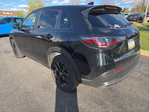 Used 2023 Honda HR-V Sport image 3