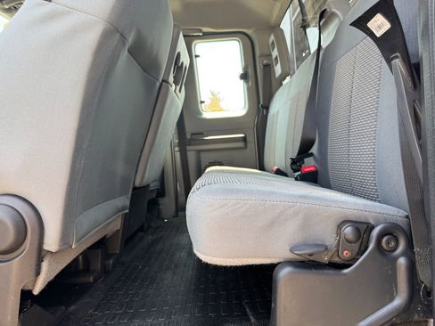 Used 2015 Ford F250 XL w/ Power Equipment Group AWD/4WD image 35