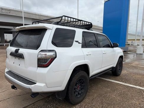 Used 2024 Toyota 4Runner TRD Off-Road Premium AWD/4WD image 4