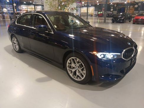 Used 2026 BMW 330i xDrive Sedan w/ Premium Package AWD/4WD image 4