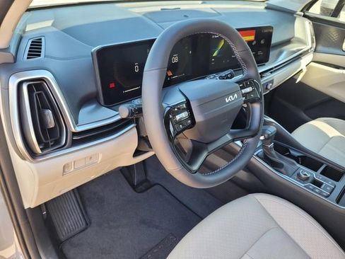 New 2026 Kia Sorento S AWD/4WD image 9