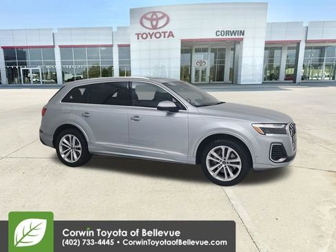 Used 2025 Audi Q7 3.0T Premium Plus AWD/4WD image 23