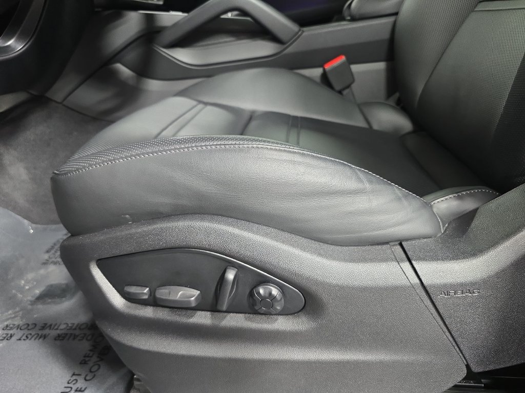 Certified 2026 Porsche Cayenne S AWD/4WD image 23