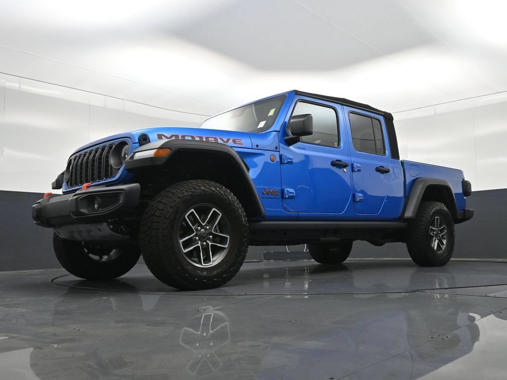 Used 2024 Jeep Gladiator Mojave AWD/4WD image 24