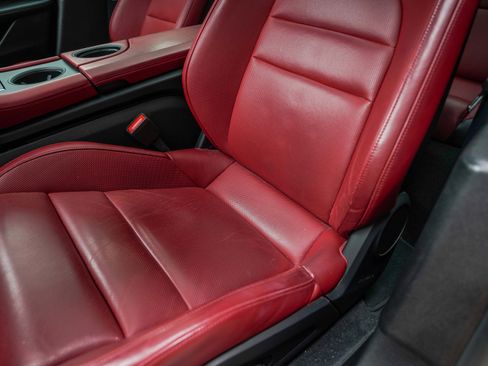 Used 2021 Porsche Taycan 4S image 24