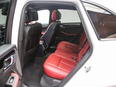 Certified 2026 Porsche Macan Turbo AWD/4WD image 23