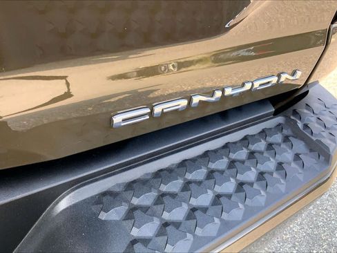 Certified 2023 GMC Canyon Denali AWD/4WD image 10