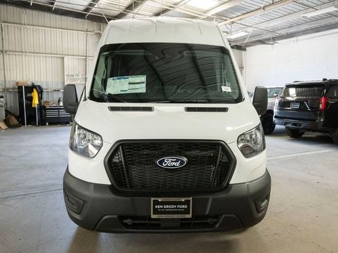 New 2026 Ford Transit 250 148 High Roof RWD image 4