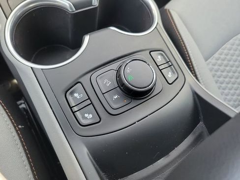 Used 2020 GMC Terrain SLE w/ Driver Convenience Package FWD image 25