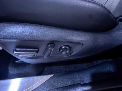 Used 2024 Toyota Highlander Platinum image 13