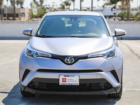 Certified 2019 Toyota C-HR XLE FWD image 3