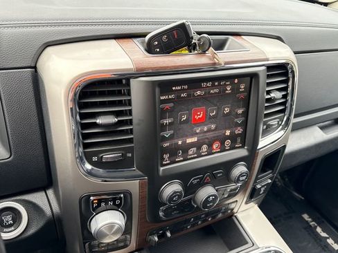 Used 2016 RAM 1500 Laramie w/ Convenience Group image 28