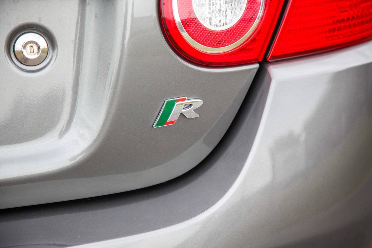 Used 2009 Jaguar XKR R RWD image 16