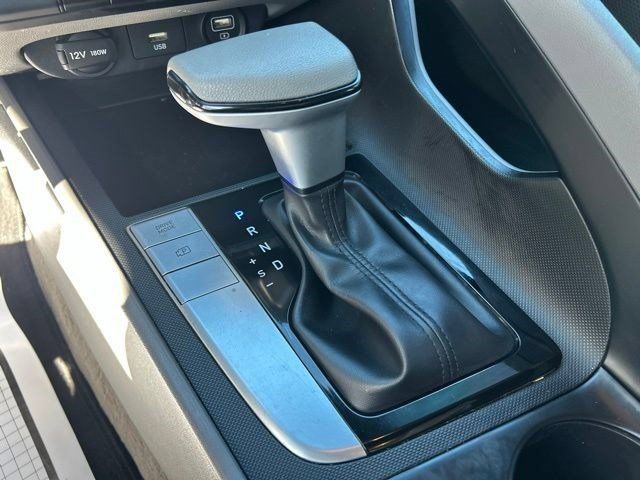 Used 2023 Hyundai Elantra SEL FWD image 30