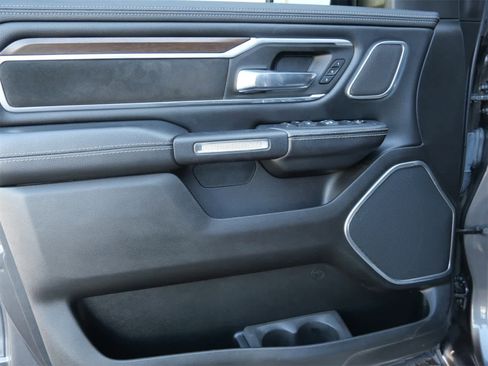 Used 2021 RAM 1500 Laramie image 9