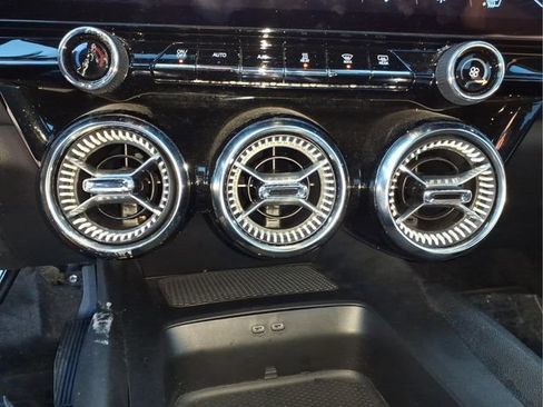 Used 2024 Chevrolet Blazer EV LT image 19