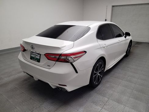 Used 2018 Toyota Camry SE w/ Convenience Package image 9