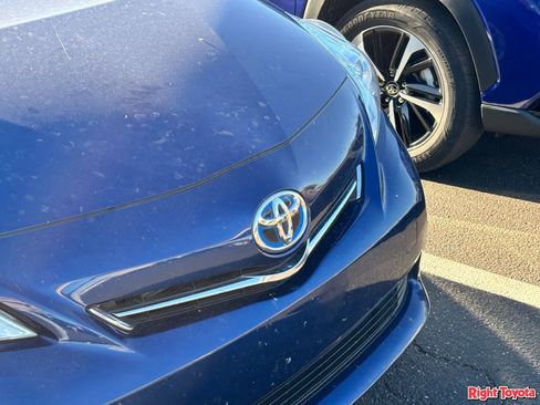Used 2013 Toyota Prius V Three FWD image 7