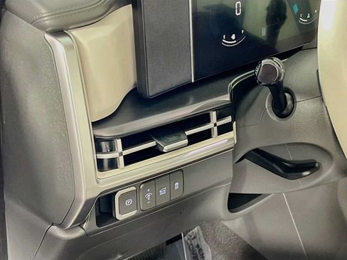 Certified 2026 Hyundai Santa Fe SEL AWD/4WD image 10
