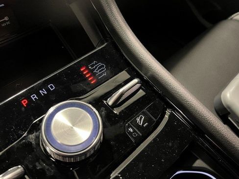 New 2025 Jeep Grand Cherokee L Overland w/ Advanced Protech Group III image 38