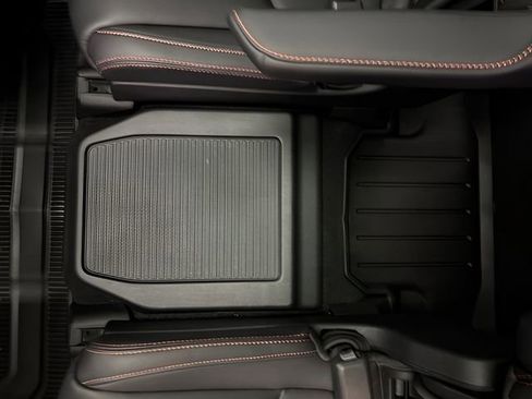 Used 2025 Honda Pilot TrailSport image 43