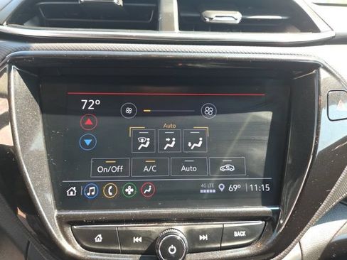Used 2022 Chevrolet TrailBlazer LT w/ Convenience Package FWD image 25