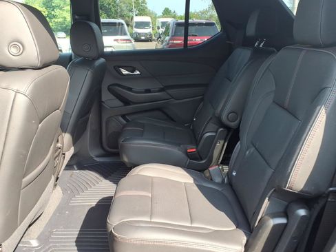 Used 2023 Chevrolet Traverse RS AWD/4WD image 15
