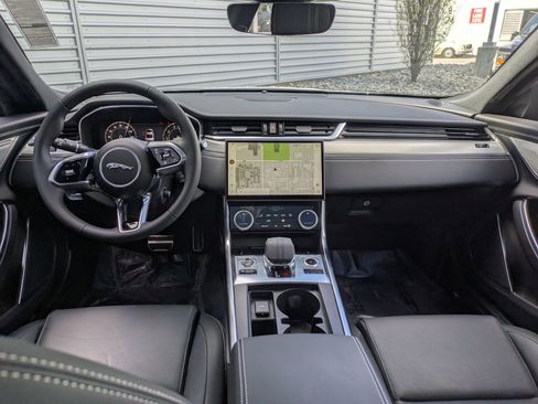 Used 2024 Jaguar XF R-Dynamic SE image 29