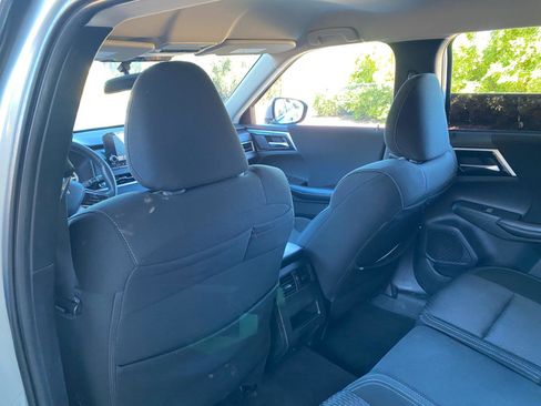 Used 2022 Mitsubishi Outlander ES image 30