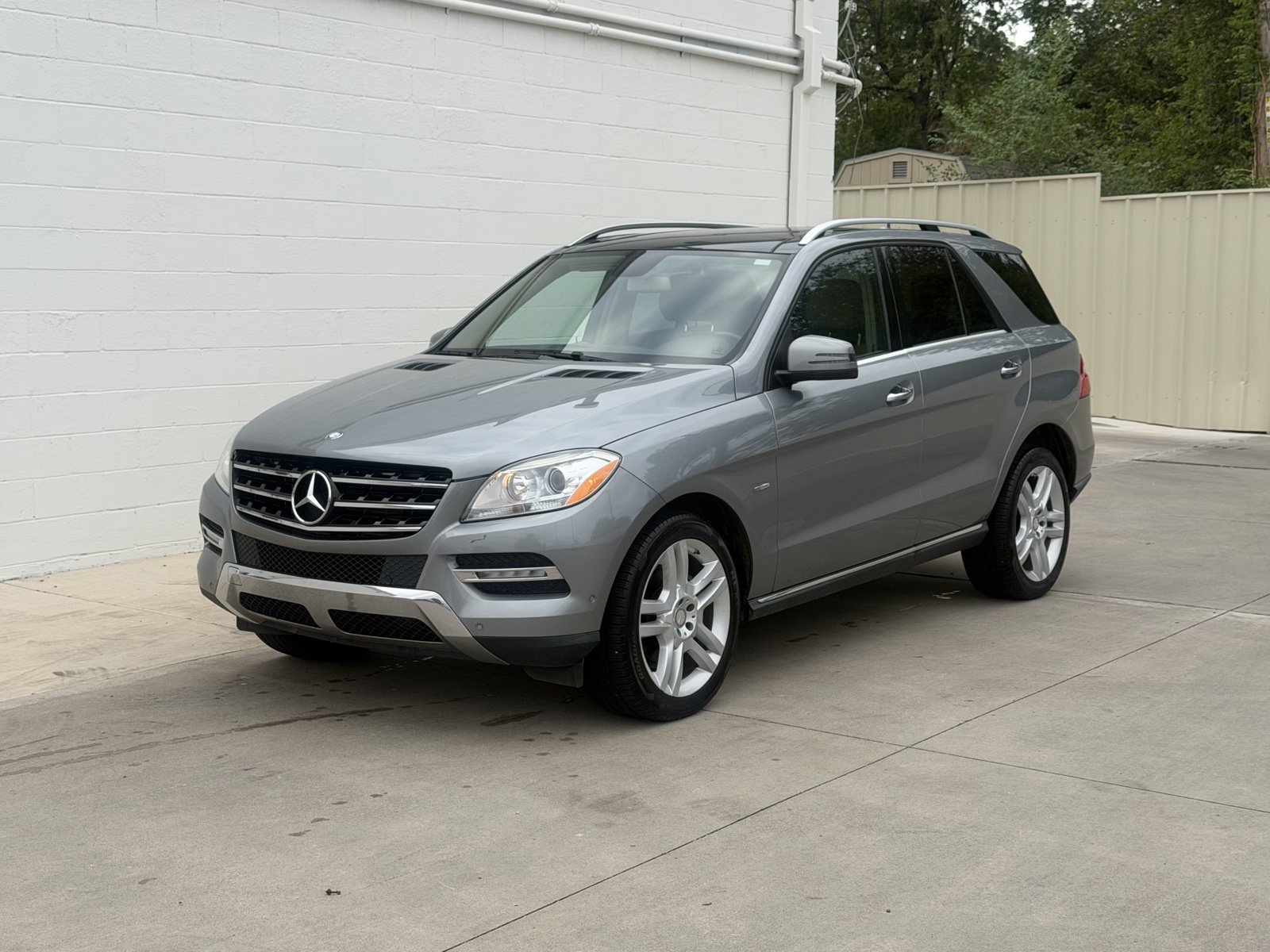 Used 2012 Mercedes-Benz ML 350 BlueTEC 4MATIC image 9