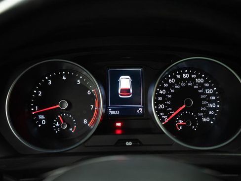 Used 2021 Volkswagen Tiguan SE R-Line image 19